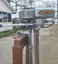 Load image into Gallery viewer, RARE 1937 EVINRUDE SCOUT / ELTO PAL DISPLAY OUTBOARD ***
